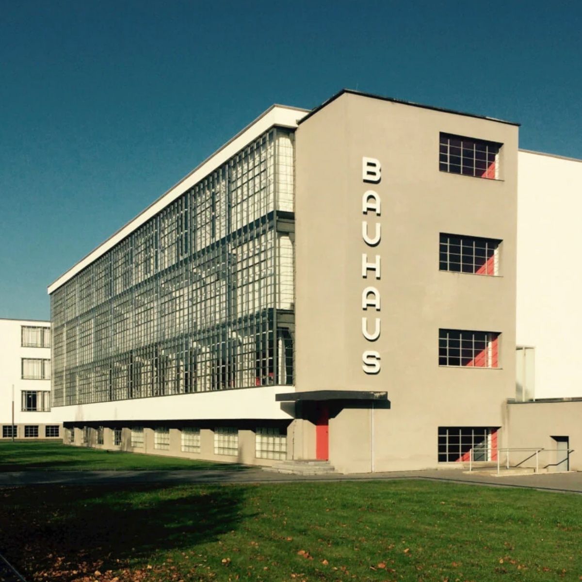 What Walter Gropius (Founder of Bauhaus) Would Say About Your LMS